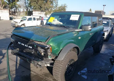 2024 Ford Bronco Wildtrak z USA, uszkodzony, nr VIN 1FMEE2BP9RLA57043